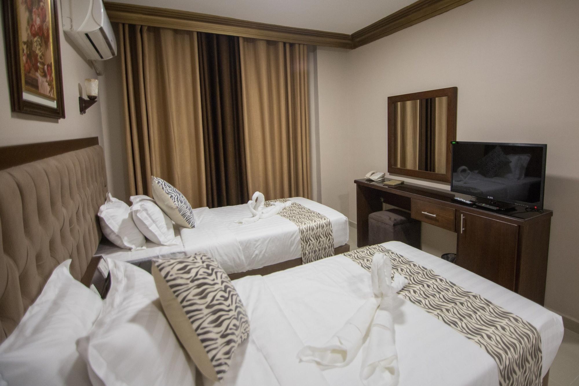 Grape Village Hotel Амман Экстерьер фото