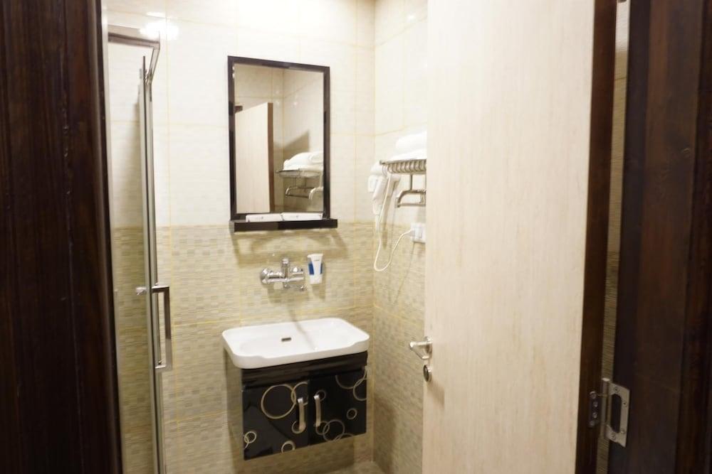 Grape Village Hotel Амман Экстерьер фото