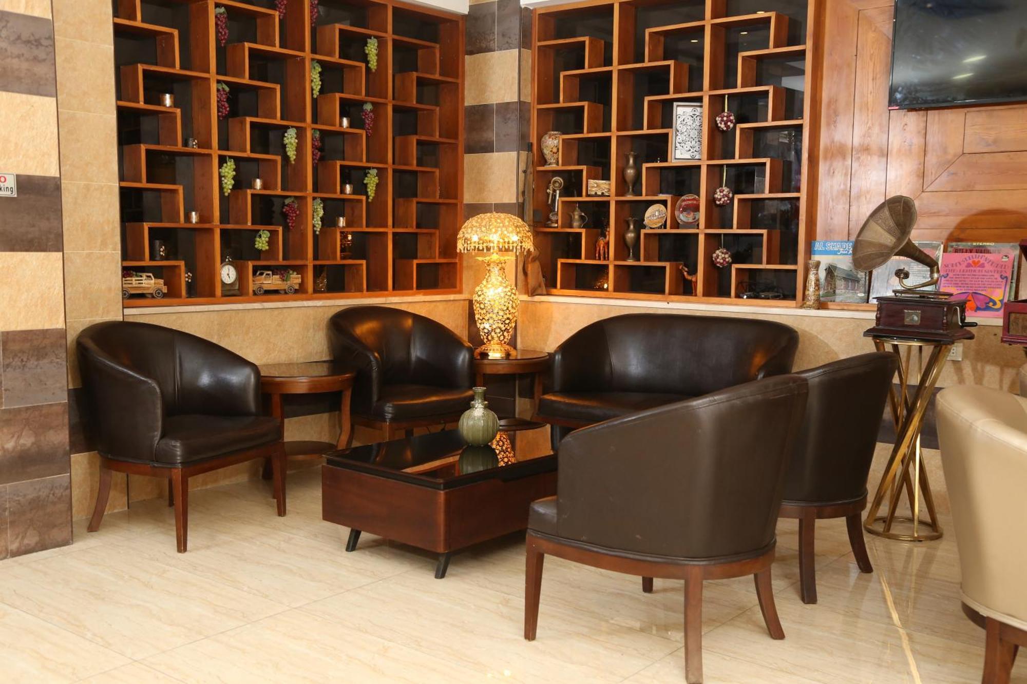 Grape Village Hotel Амман Экстерьер фото